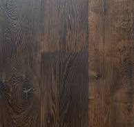 donker houten vloer